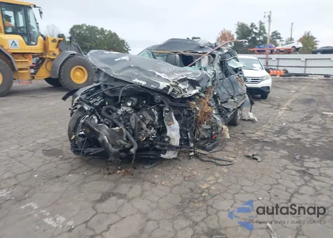 2019 Jeep Grand Cherokee Summit 4X4 из США, поврежденный, VIN 1C4RJFJT3KC541853